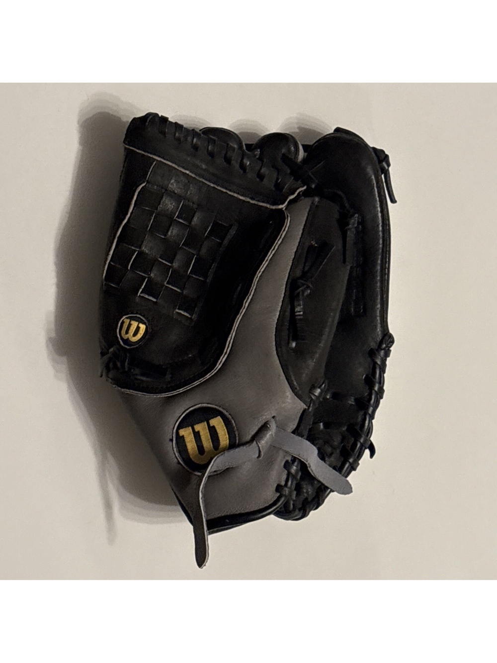 Wilson A300 Baseball Glove Right Hand RHT Black/Gray 11" Genuine Leather Youth